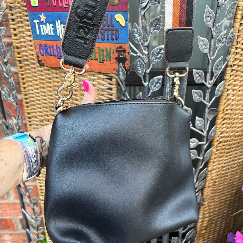 Wrangler Black Crossbody Bag with gold accents & Wide Multicolored Branded Strap